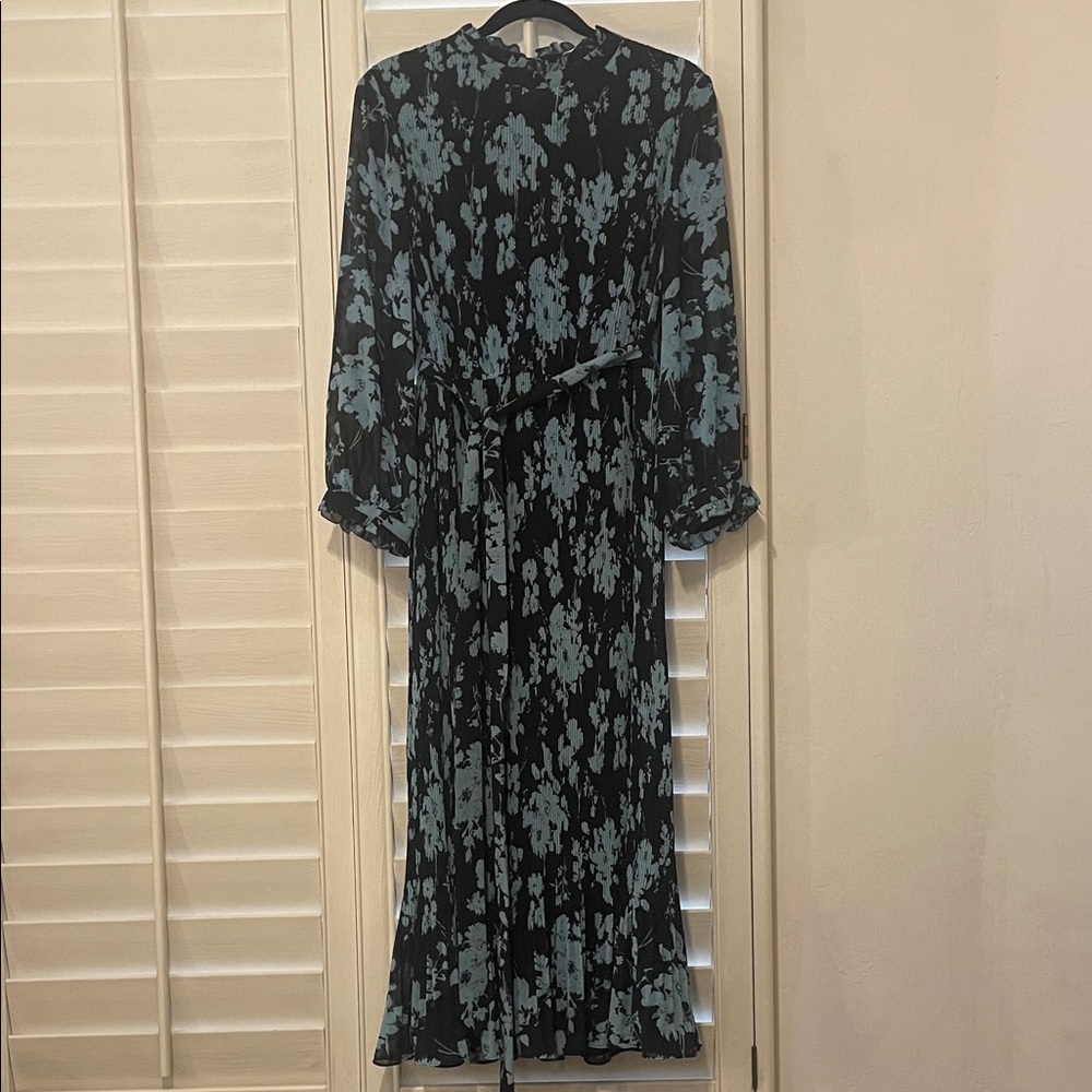 Zara Black and Blue Floral Long Sleeve Dress